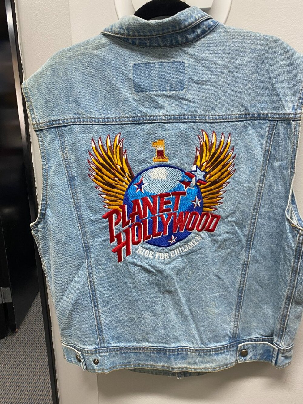 Vintage Planet Hollywood  Tony Nowak Collection Men's Vest Size XL